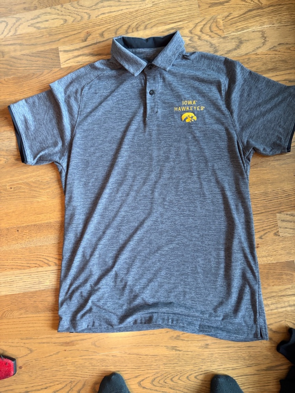 Under Armour golf shirt Men's medium